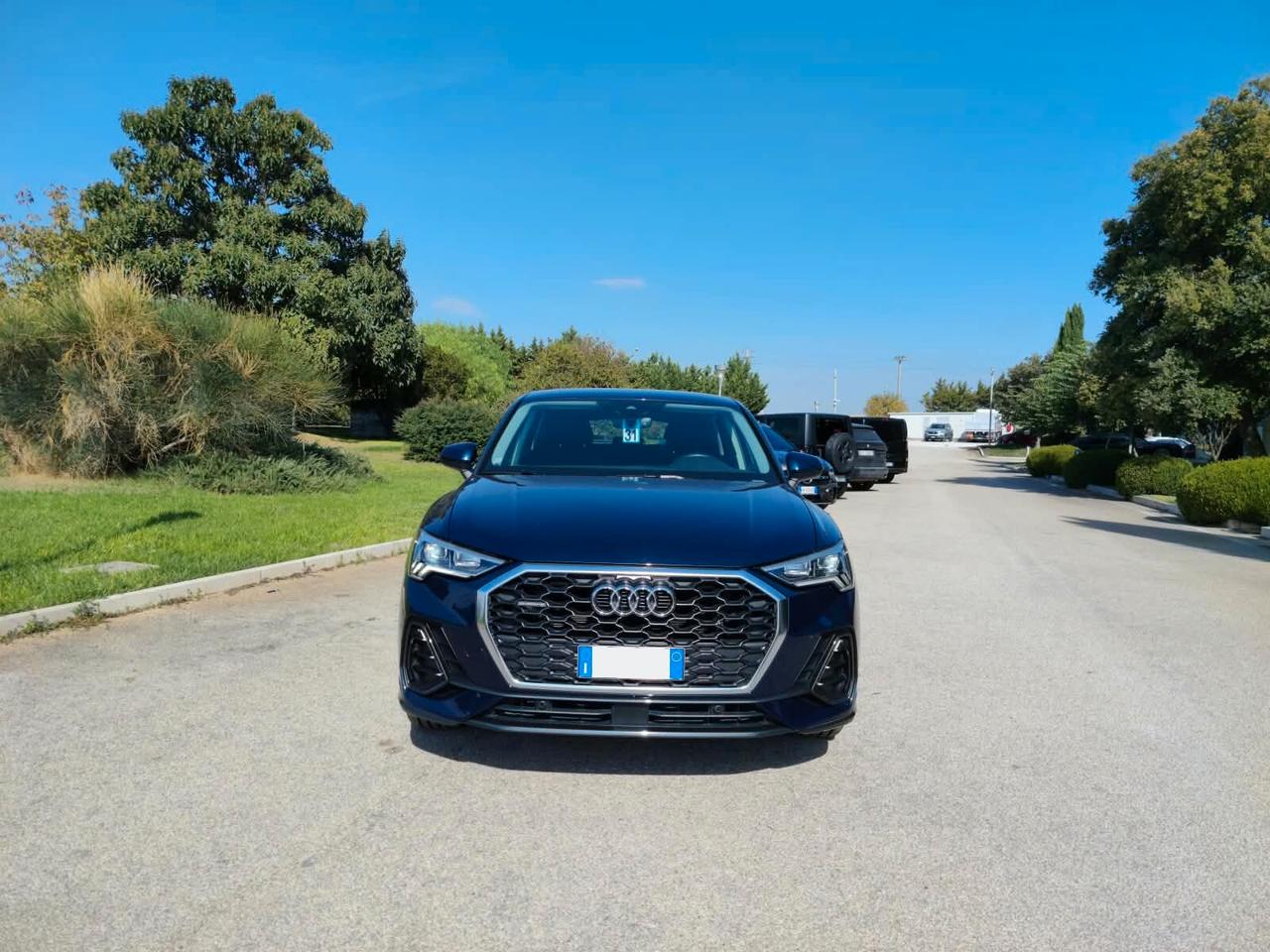 Audi Q3 35 TDI quattro Business Advanced