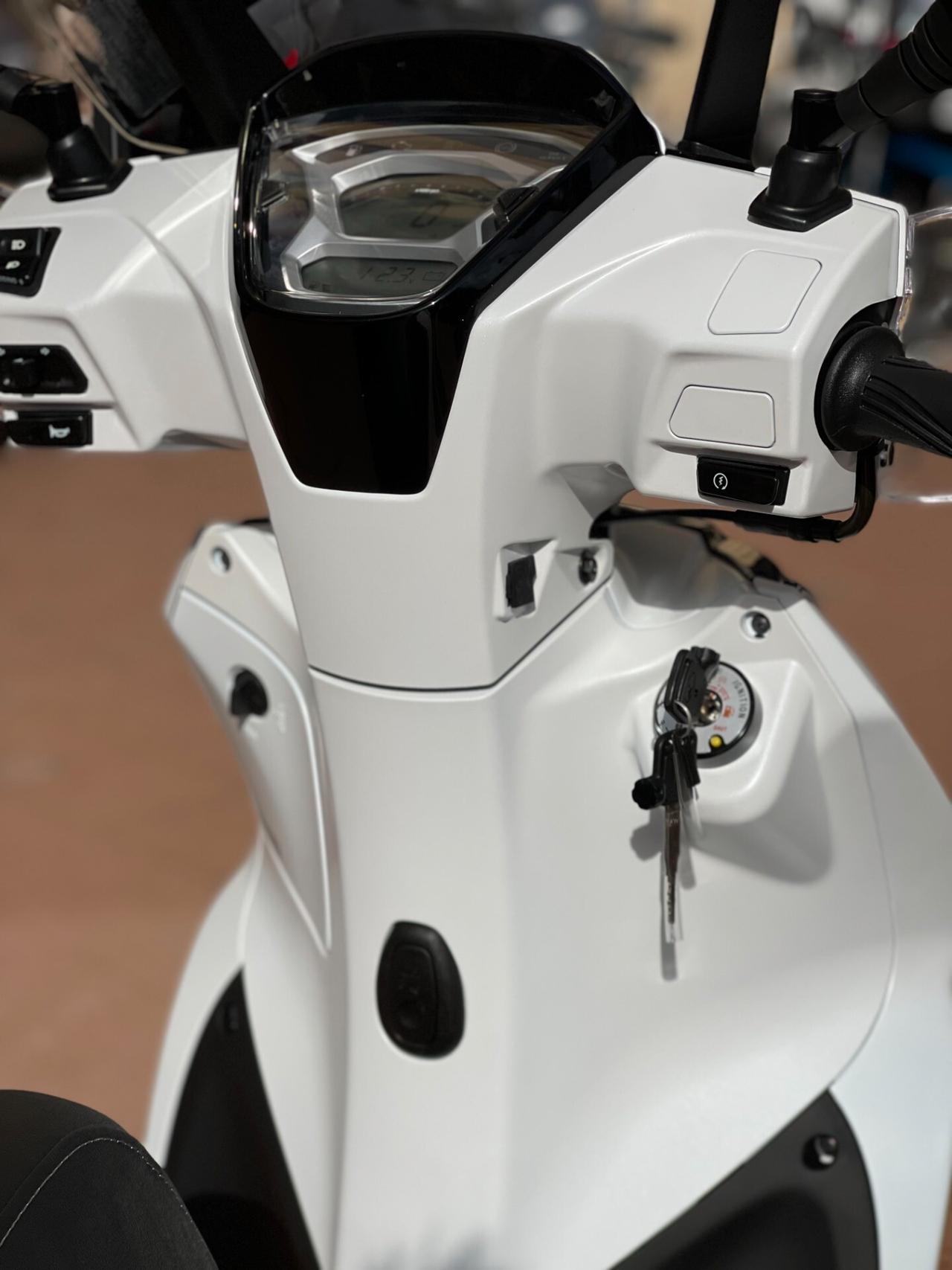 Kymco People S 200 i