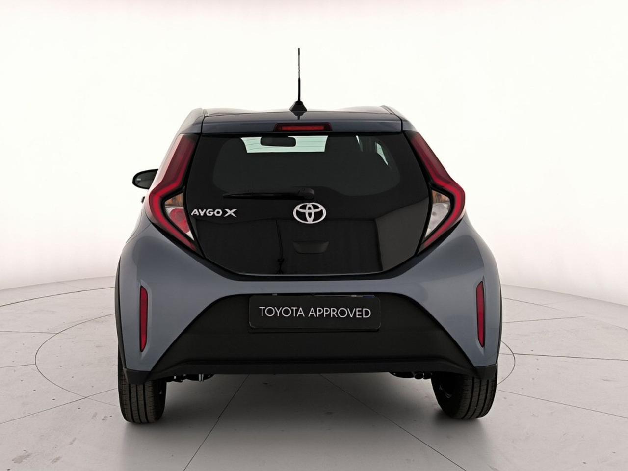 Toyota Aygo x 1.0 active 72cv s-cvt