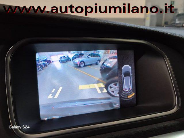 VOLVO V40 Cross Country T4 AWD Geartronic Summum