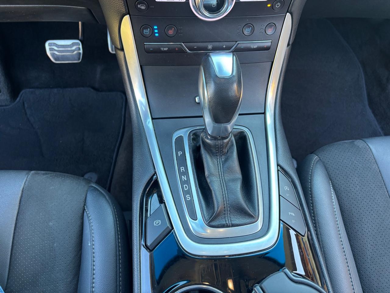 Ford Edge 2.0 TDCI 210 CV AWD (4X4) S&S Powershift ST Line