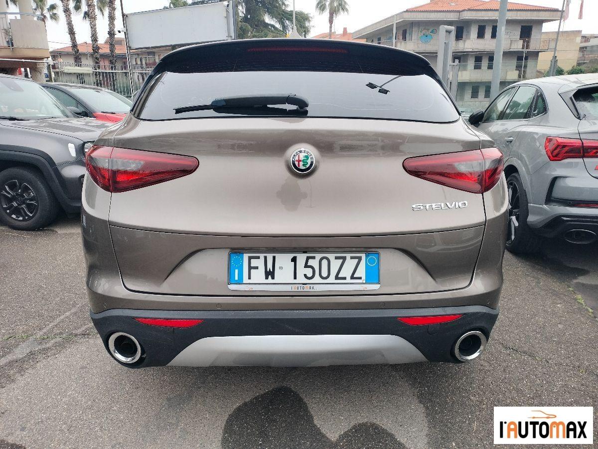 ALFA ROMEO - Stelvio - 2.2 T.diesel 180CV AT8 RWD Bus.