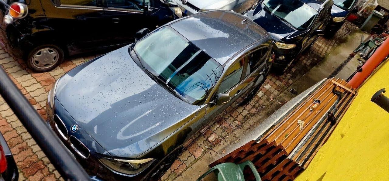 Bmw 118 118d 5p. Unique