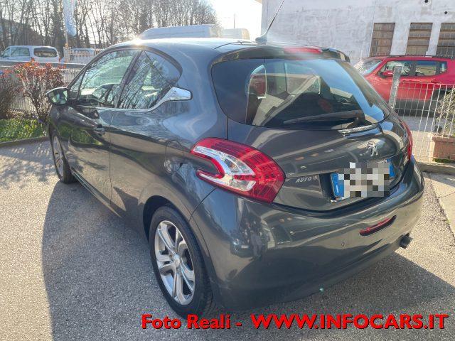 PEUGEOT 208 1.2 VTi 82 CV 3 porte Allure OK NEOPATENTATI