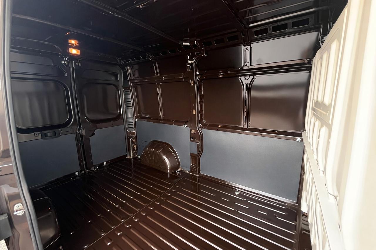 Peugeot BOXER 330 2.2 BLUEHDI 140 CV S&S L2H2 E6D