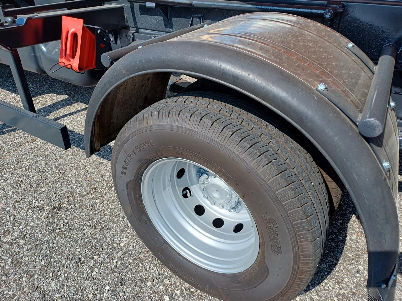 IVECO 65C18 GRU E RIBALTABILE