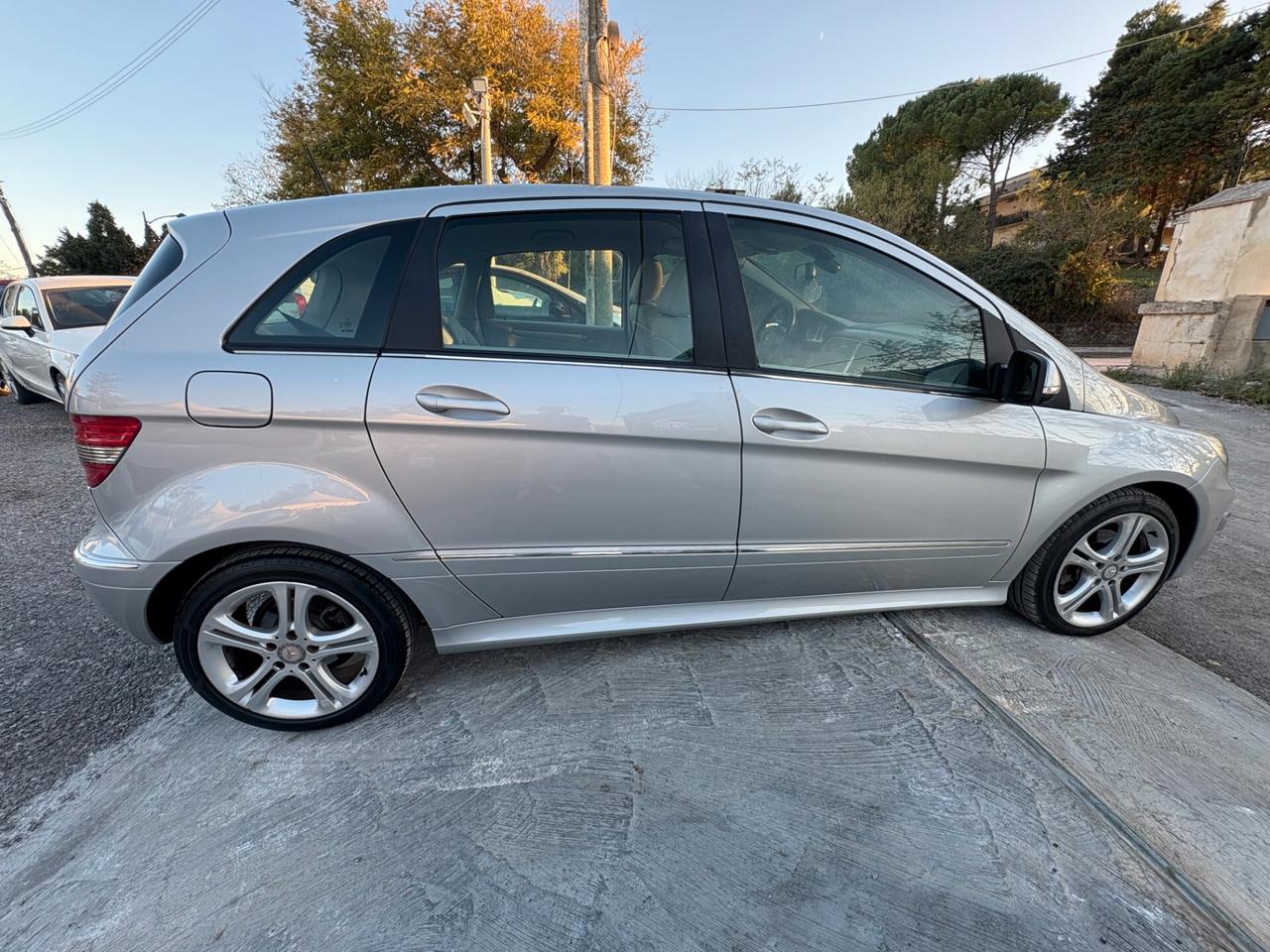 Mercedes-benz B 200 CDI