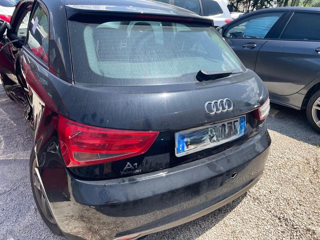 AUDI A1 1.6 TDI INCIDENTATA