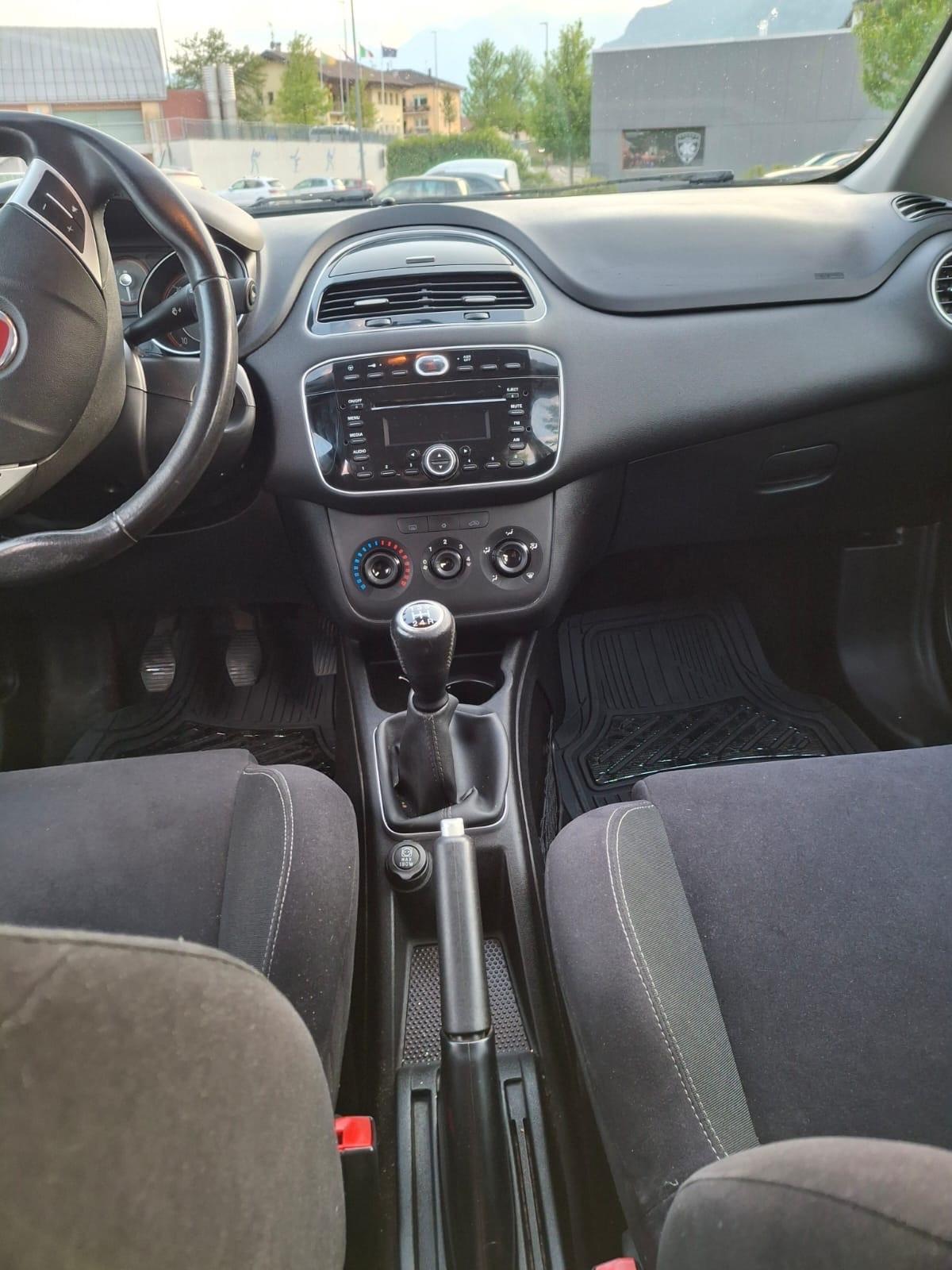 Fiat Punto 1.3 MJT II 75 CV 5 porte Lounge NEOPATENTATI