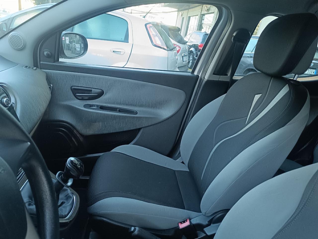 Lancia Ypsilon 1.2 SILVER CON GARANZIA 12 MESI