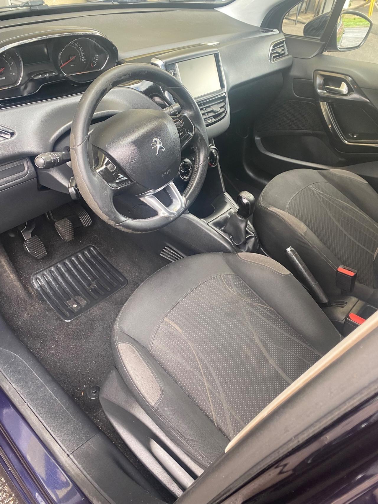 Peugeot 208 1.4 HDi UNICO PROPRIETARIO