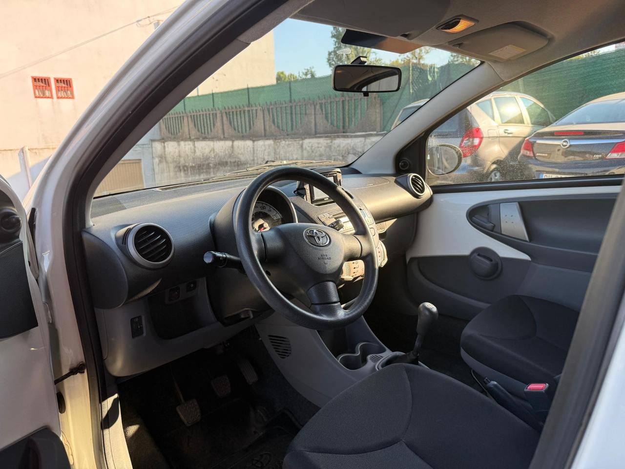 Toyota Aygo 1.0 12V VVT-i 5 porte Sol Connect