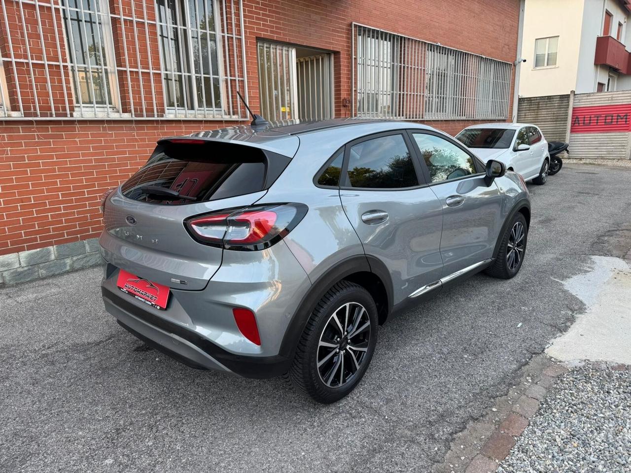Ford Puma 1.0 EcoBoost Hybrid 125 CV S&S aut. Titanium