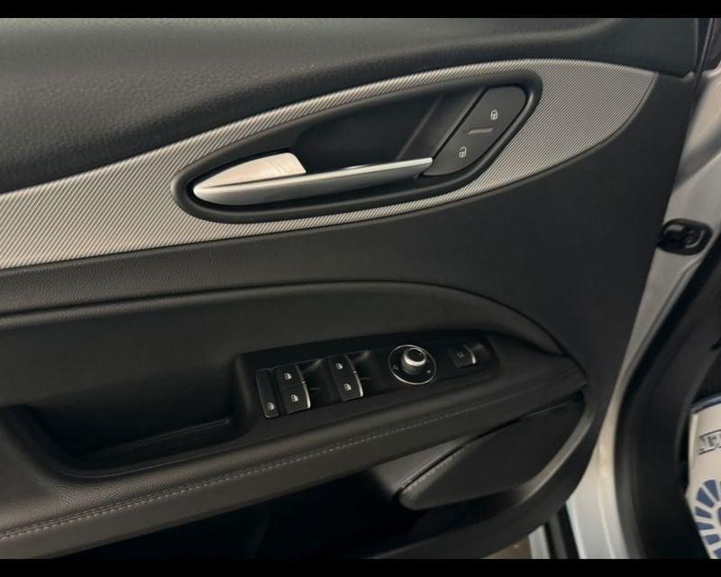 Alfa Romeo Stelvio 2.2 Turbodiesel 160 CV AT8 RWD Sprint
