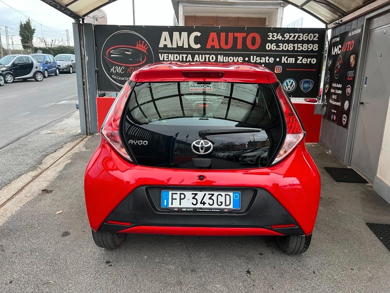 Toyota Aygo 1.0 VVT-i 69 CV 5 porte x-business - KM REALI - EURO6 - PERMUTE