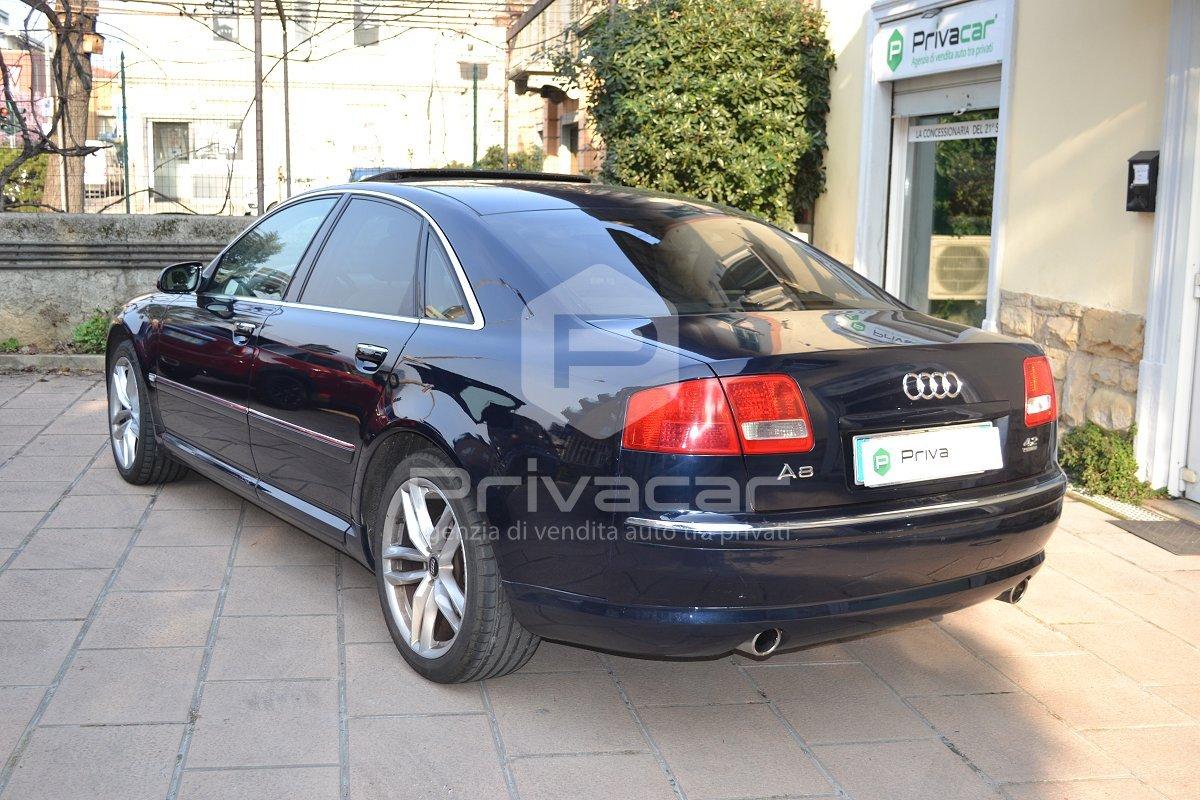 AUDI A8 4.2 V8 FSI quattro tiptronic