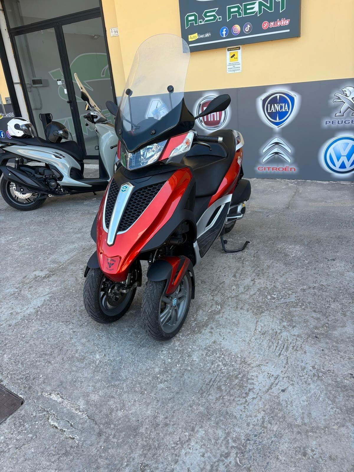 Piaggio MP3 300