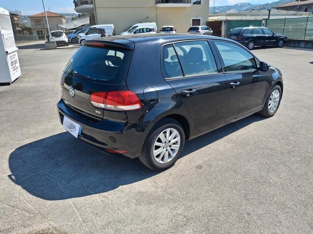 Volkswagen Golf 1.6 TDI 105cv Comfortline - 2011