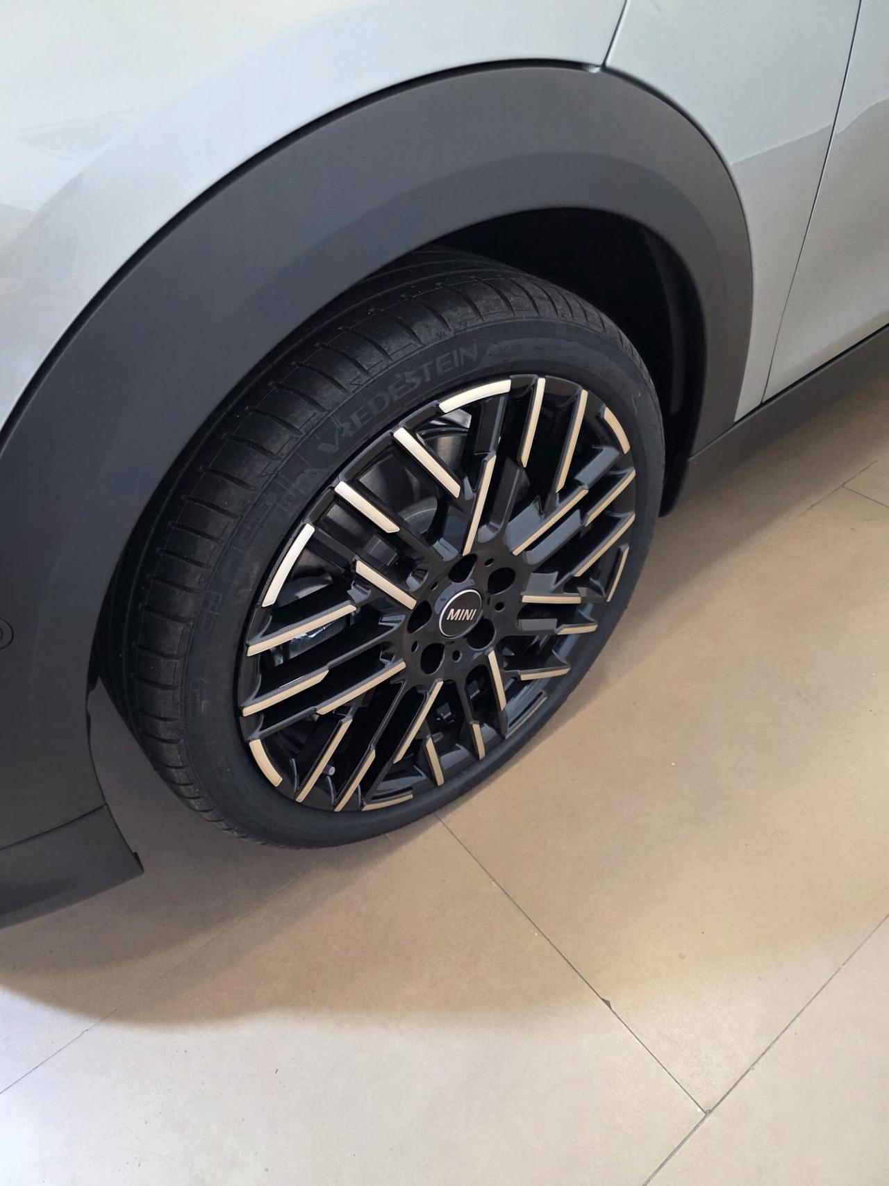 Mini Cooper S Favoured