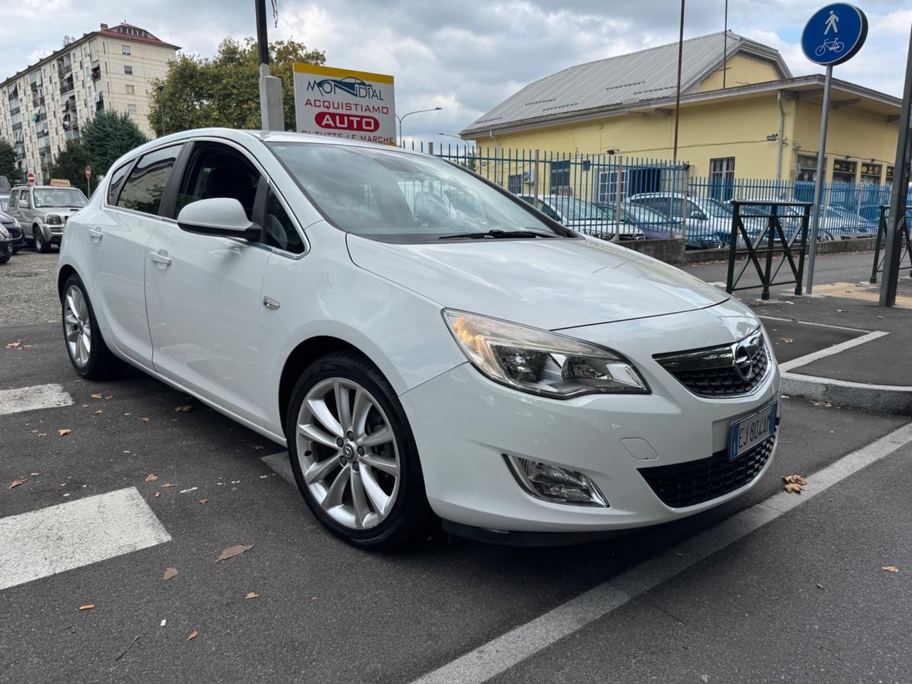 Opel Astra 1.4 Turbo 140CV 5 porte Cosmo