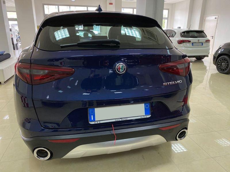 Alfa Romeo Stelvio 2.2 Turbodiesel 190 CV AT8 RWD Executive