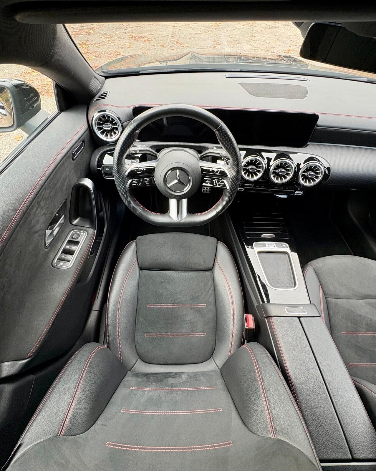 Mercedes-benz CLA 180 Automatic Shooting Brake AMG Line Premium