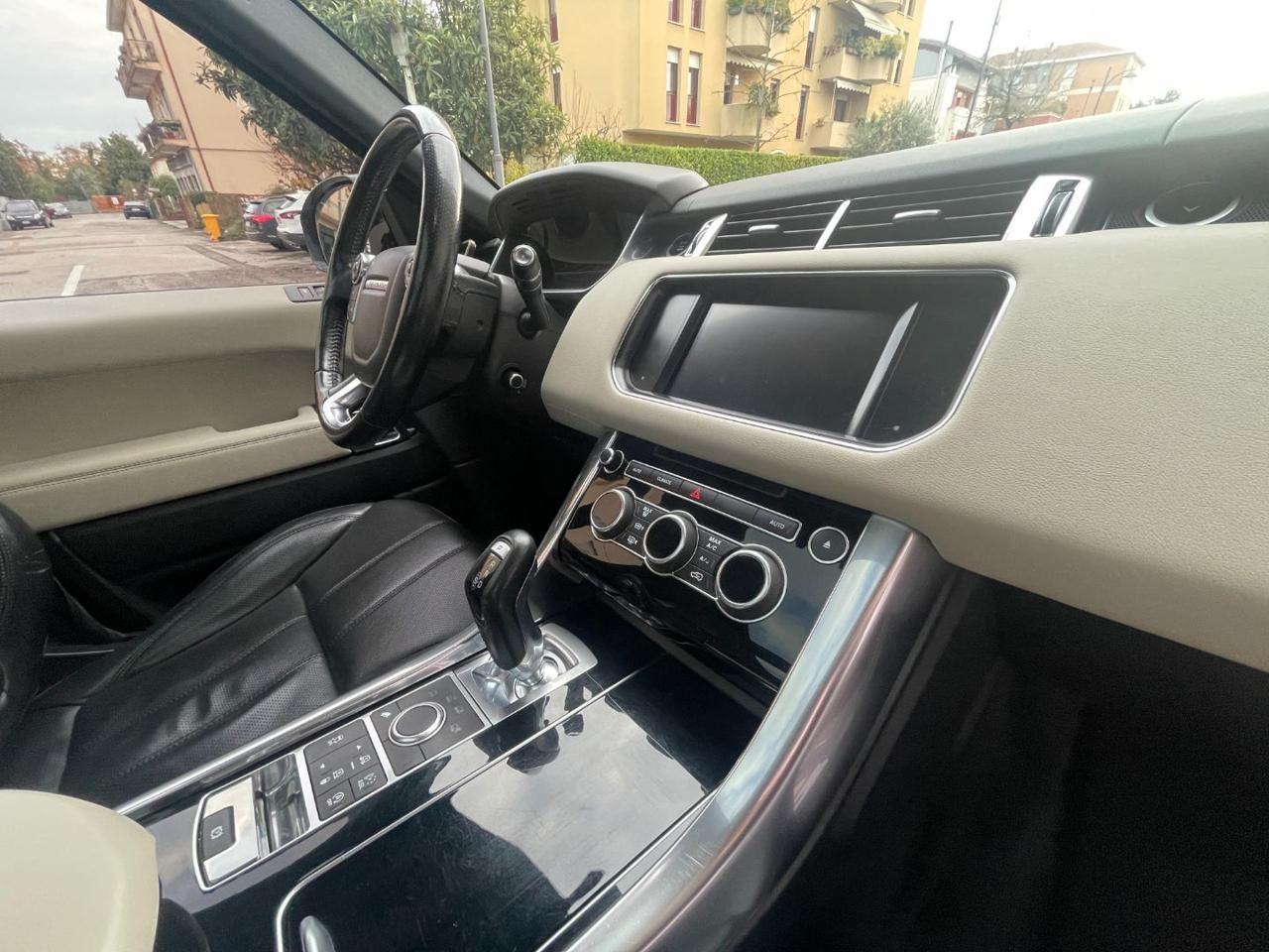 LAND ROVER Range Rover Sport 3.0 SDV6 HSE 4WD