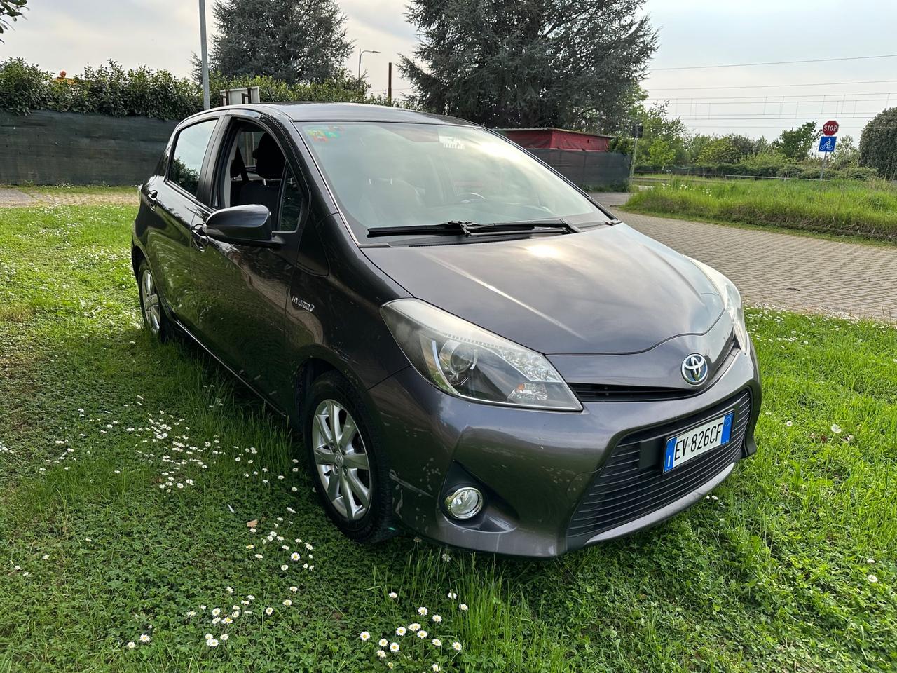 Toyota Yaris 1.5 Hybrid 5 porte Lounge