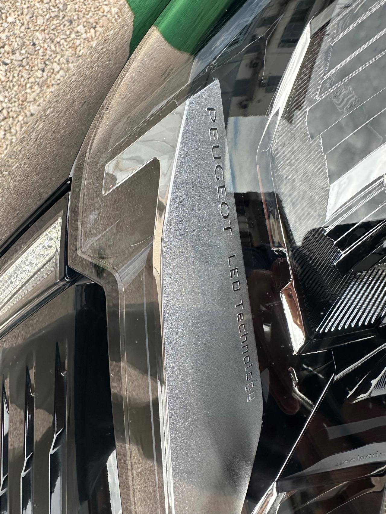 Peugeot 3008 BlueHDi 130 S&S EAT8 Allure