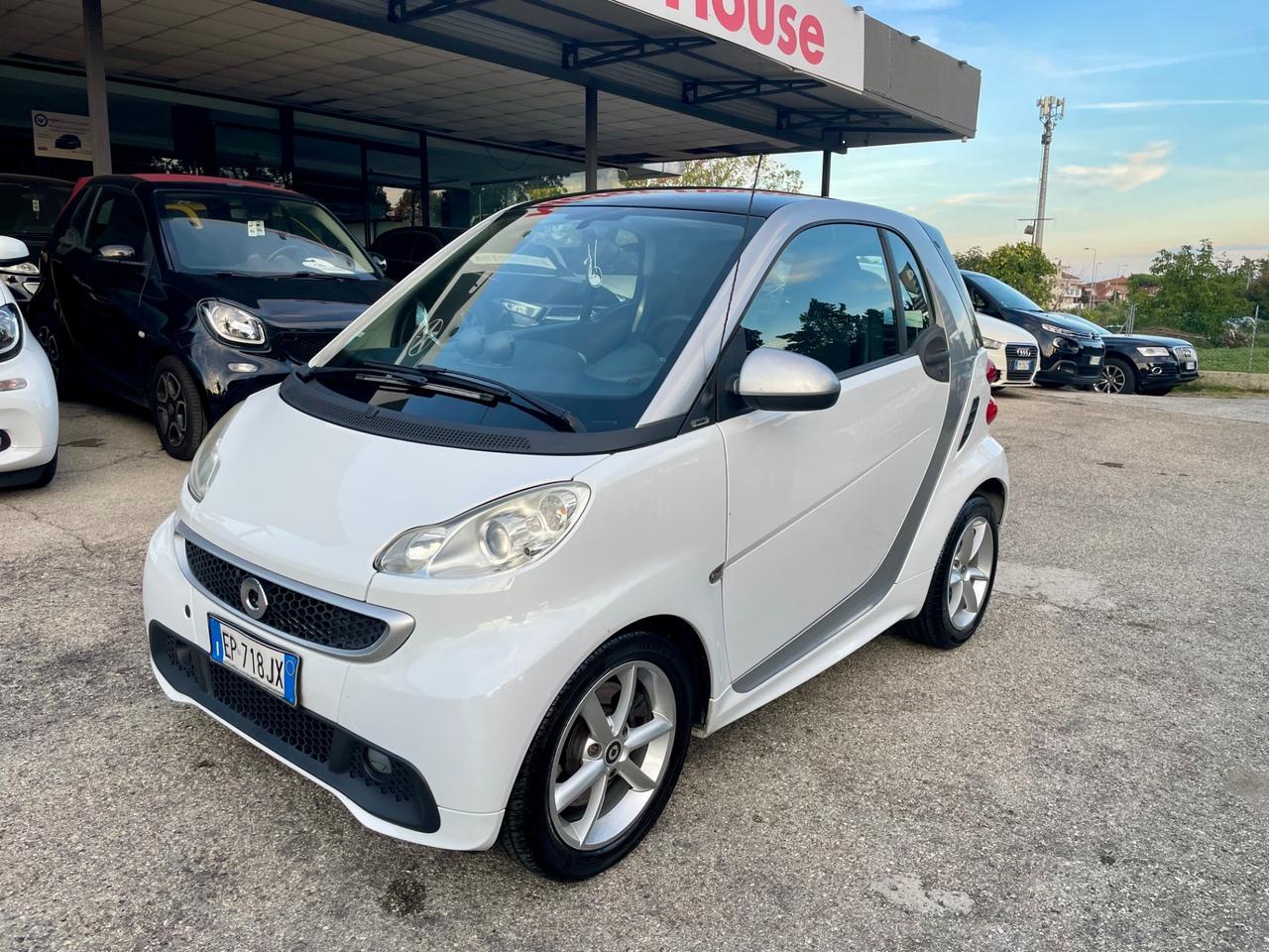 Smart ForTwo 1000 52 kW MHD coupé pulse