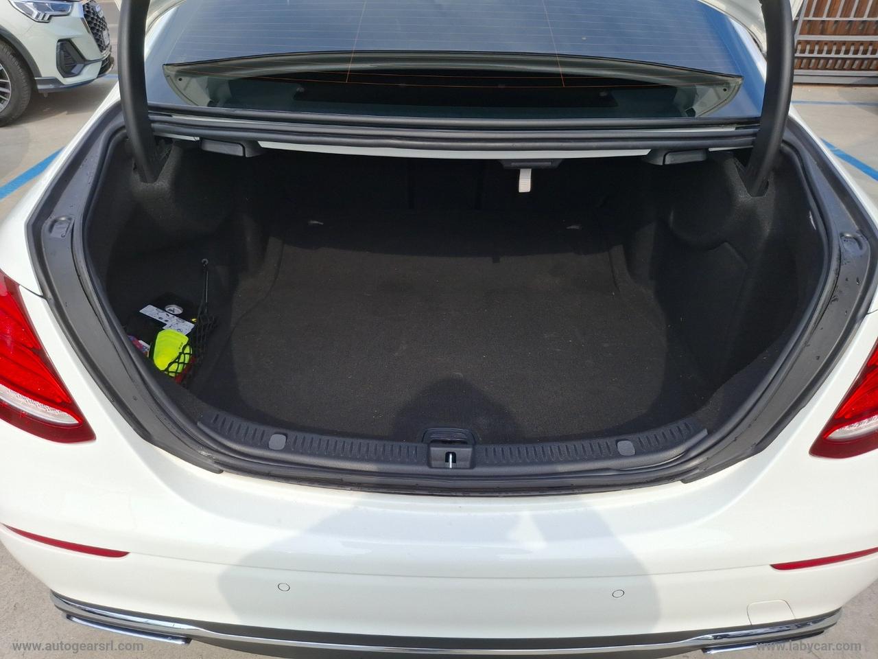 MERCEDES-BENZ E 220 d Auto Premium Plus