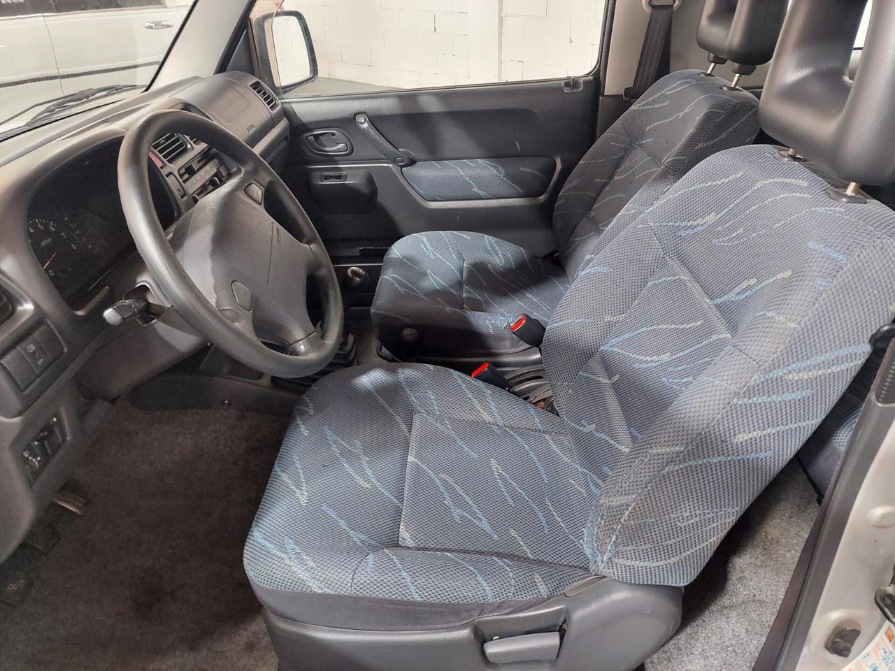 Suzuki Jimny 1.3i 16V cat 4WD JLX