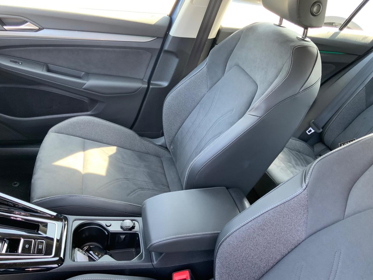 Volkswagen Golf 2.0 TDI 150 CV DSG SCR Style