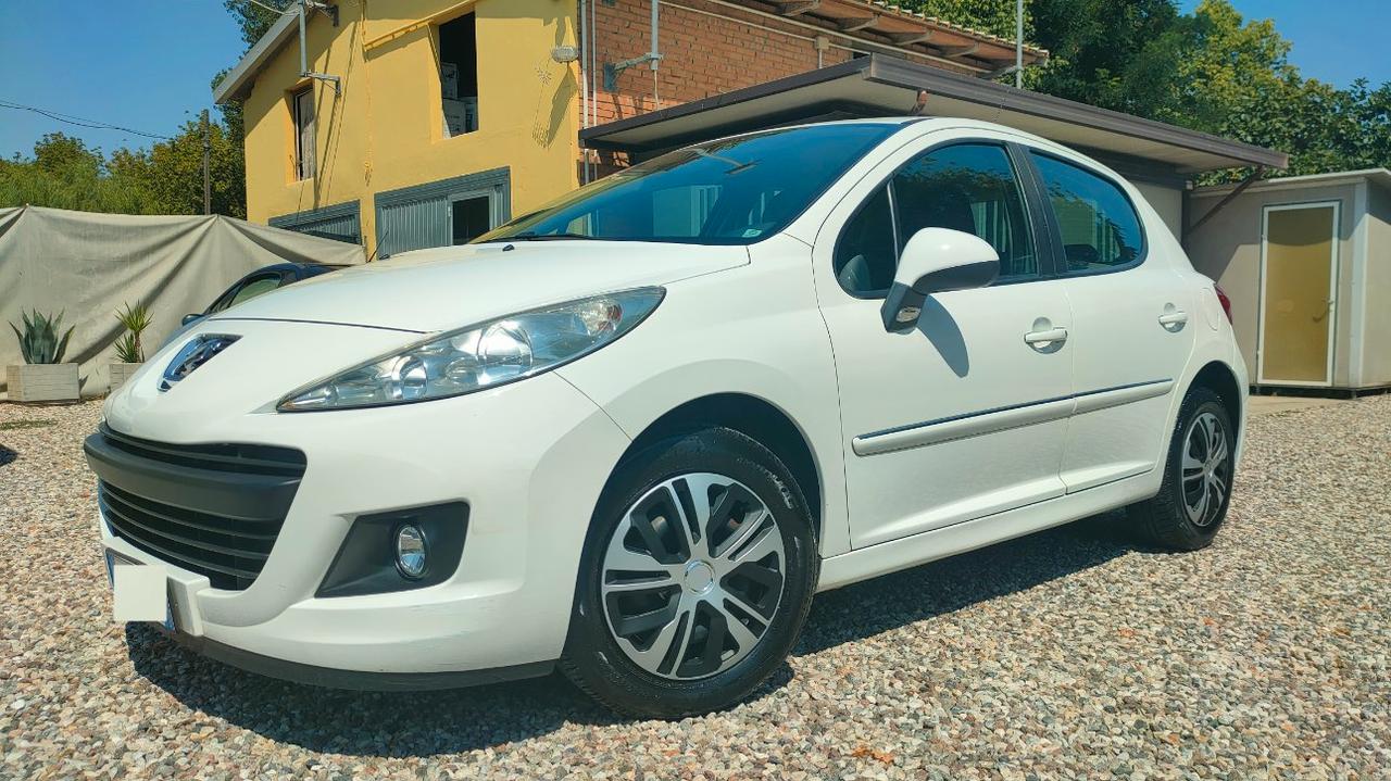 Peugeot 207 5 Porte 1.4 8v Plus eco-Gpl 75cv