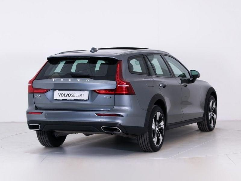 Volvo V60 Cross Country CROSS COUNTRY B4 (d) 197CV AWD AUT BUSINESS PRO