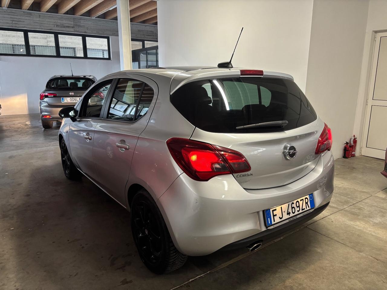 Opel Corsa 1.2 BENZINA bi-color | OK NEOPATENTATI |