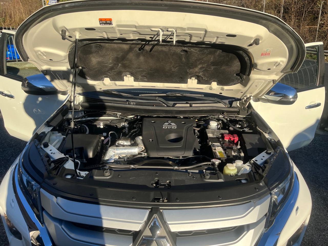 Mitsubishi L200 2.3 D Club Cab 4x4 Super Select Intense