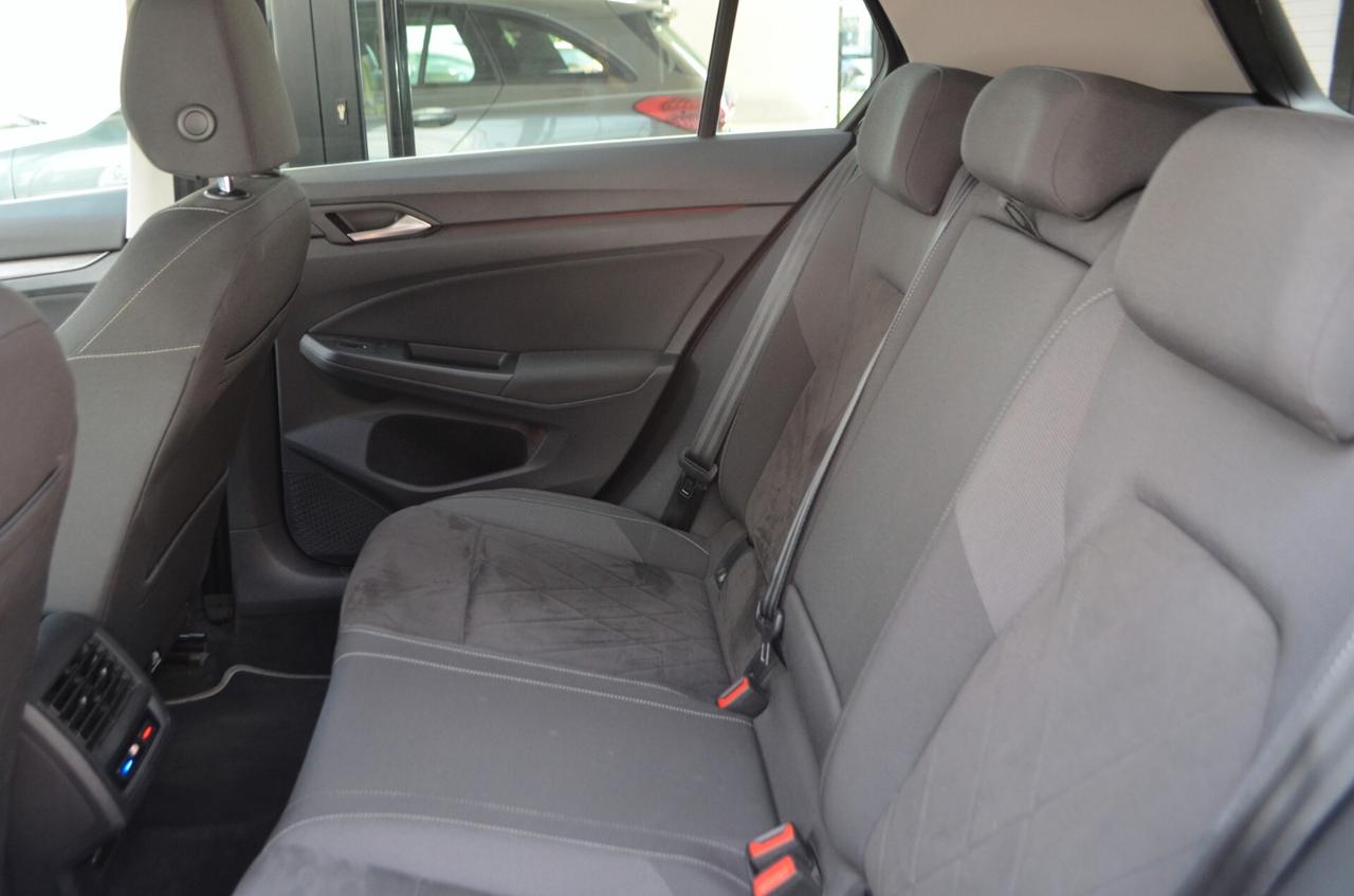 Volkswagen Golf 1.5 eTSI 150 CV EVO ACT DSG Style