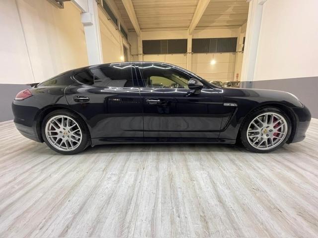 Porsche Panamera 4.8 Turbo