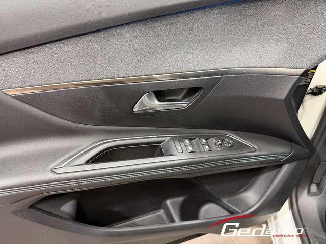 Peugeot 3008 BlueHDi 130 S&S EAT8 Allure Pack FULL-LED NAVI