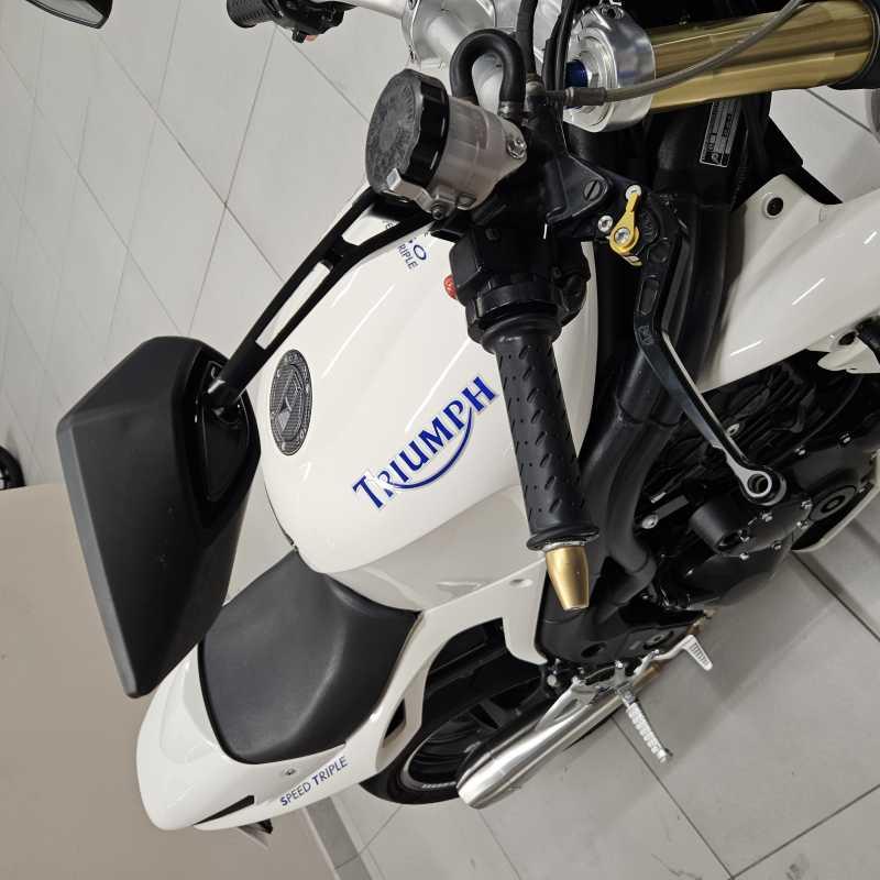 Triumph Speed Triple 1050 - 2005