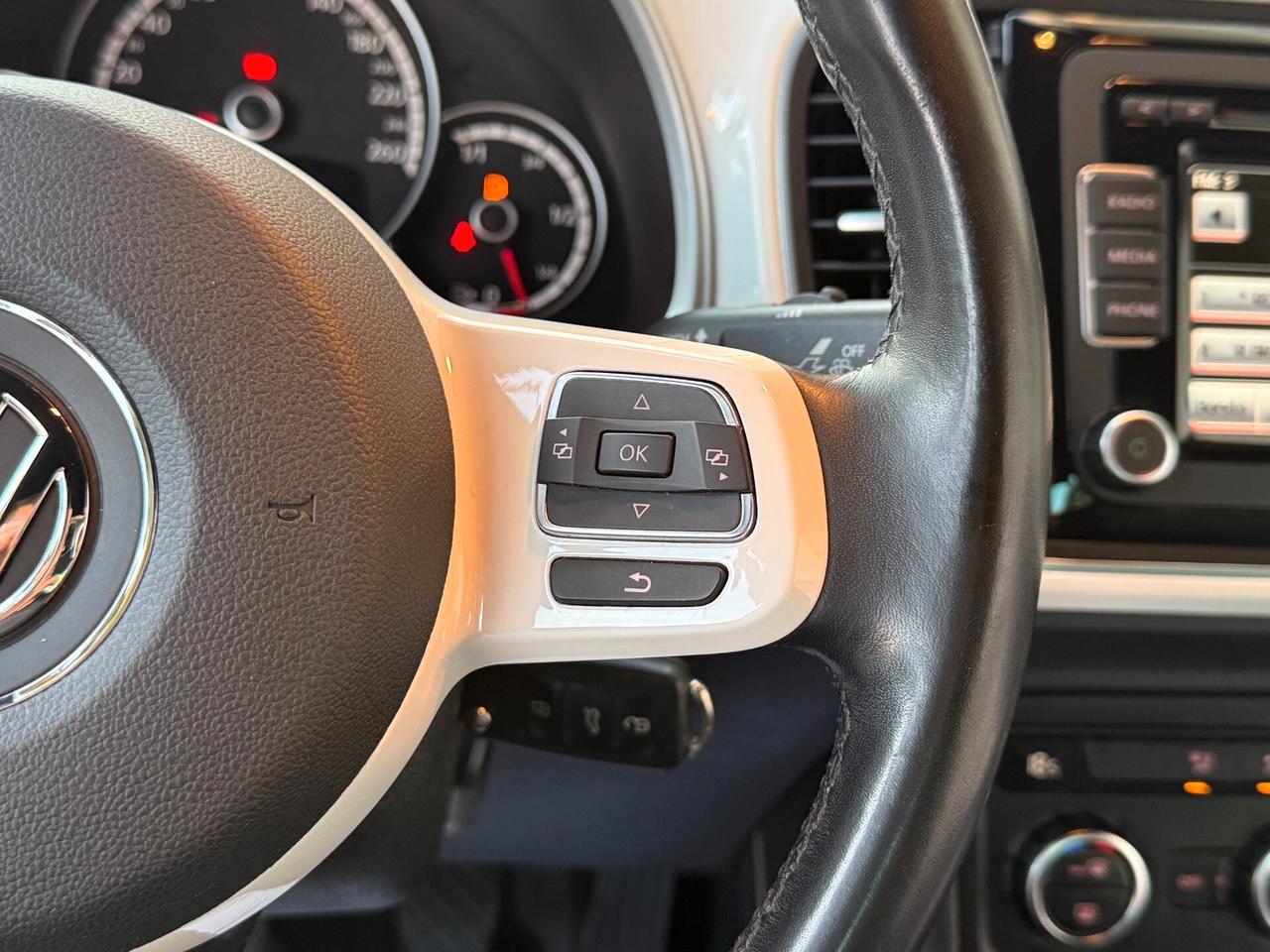 Volkswagen Maggiolino 1.6 TDI 105CV Design - 2013