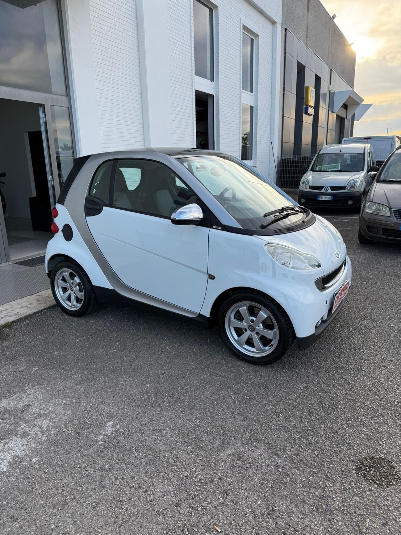 Smart ForTwo - NEOPATENTATI - GARANZIA