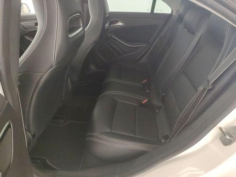 Mercedes-Benz CLA 180 Premium FL