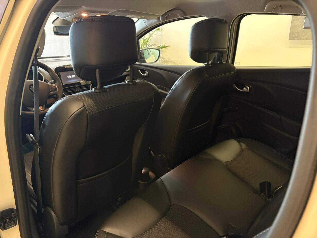 Renault Clio dCi 8V 90 CV EDC 5 porte Duel