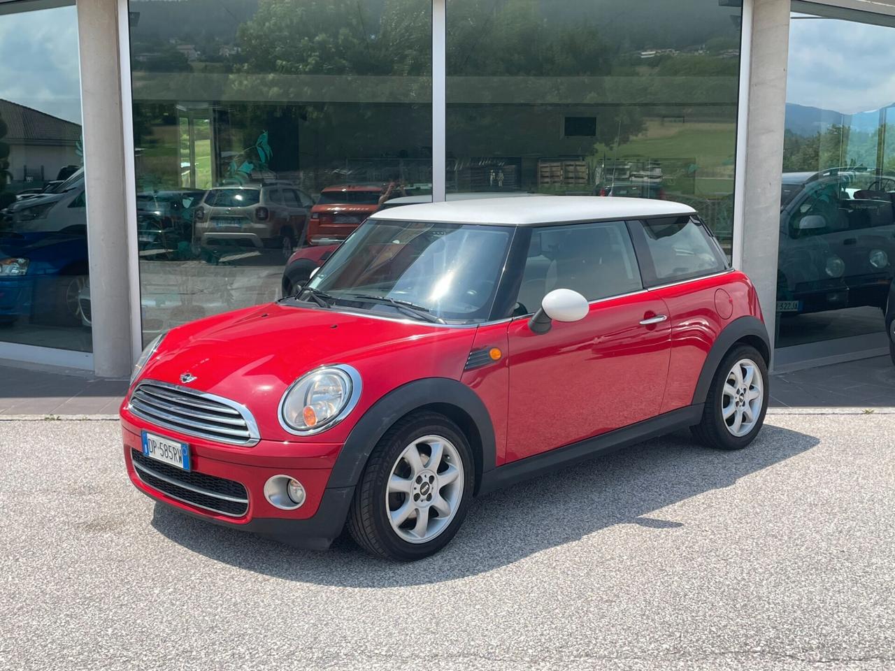MINI COOPER D 1.6TD 110cv "CAMBIO AUTOMATICO" NEOPATENTATI