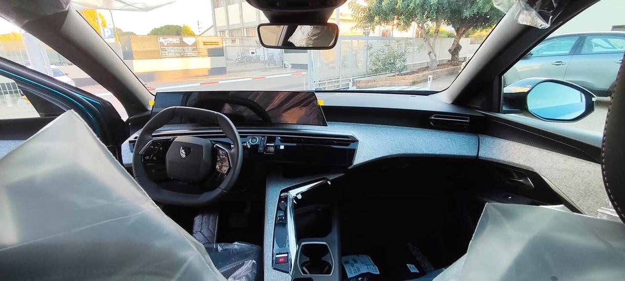 Peugeot 3008 Hybrid 145 e-DCS8Allure