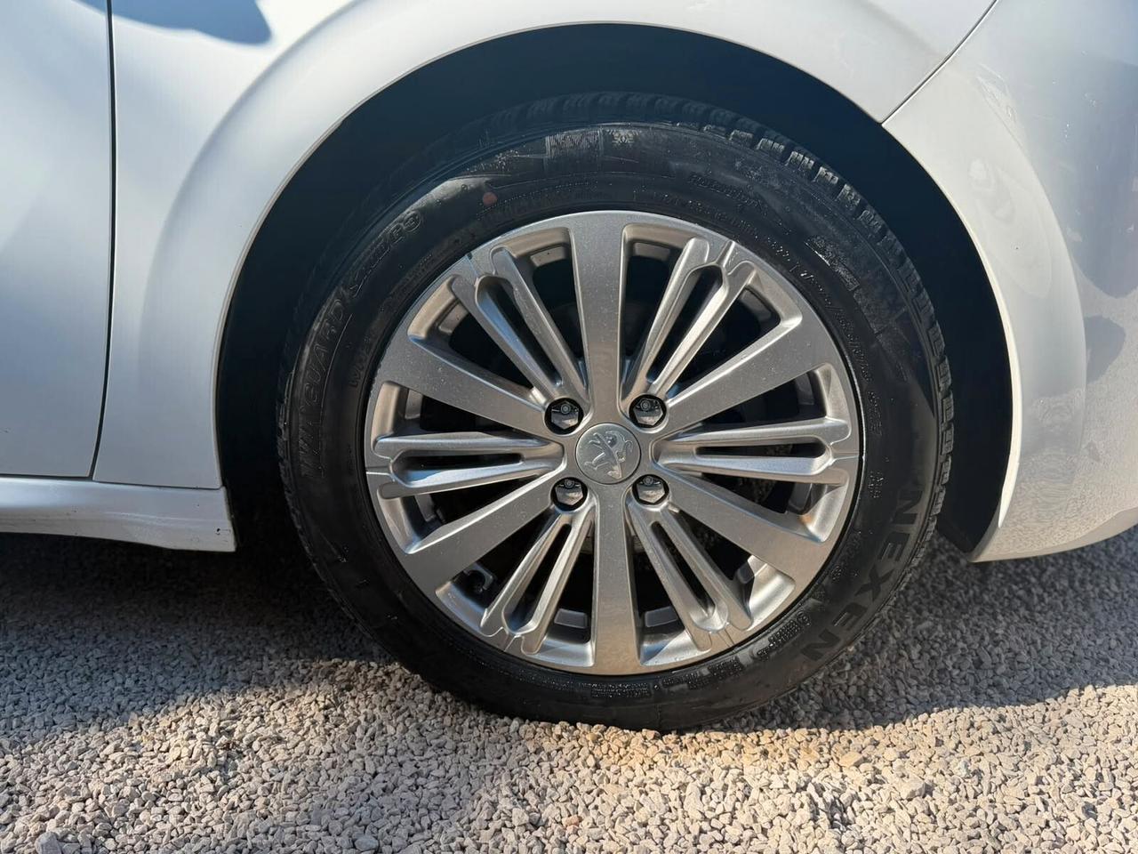 Peugeot 208 1.2 Benzina 2018