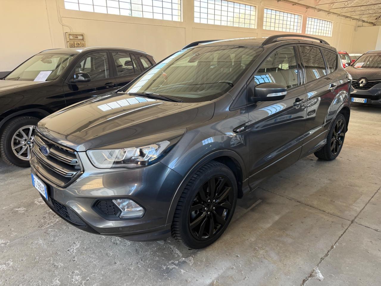 Ford Kuga 1.5 TDCI 120 CV S&S 2WD Powershift ST-Line