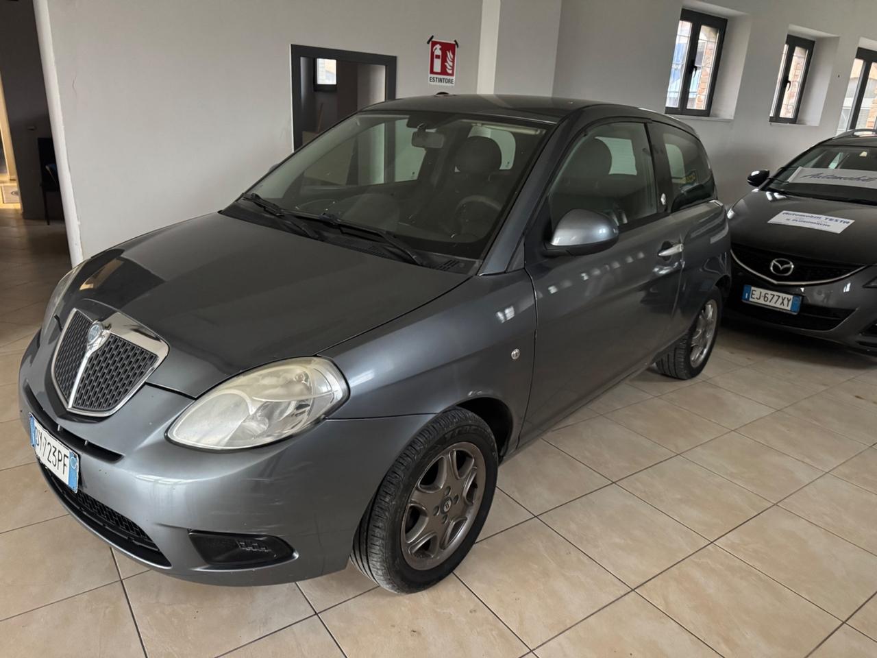 Lancia Ypsilon 1.4 Argento Ecochic GPL